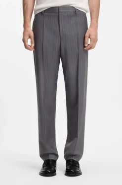 Two-piece slim-fit suit in virgin wool