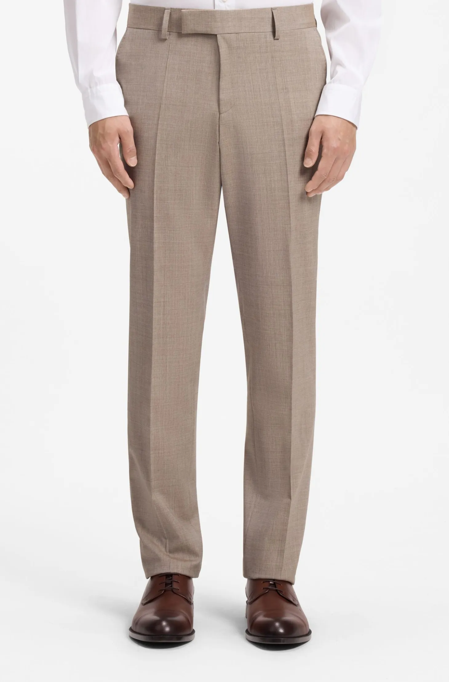Two-piece slim-fit suit in virgin wool