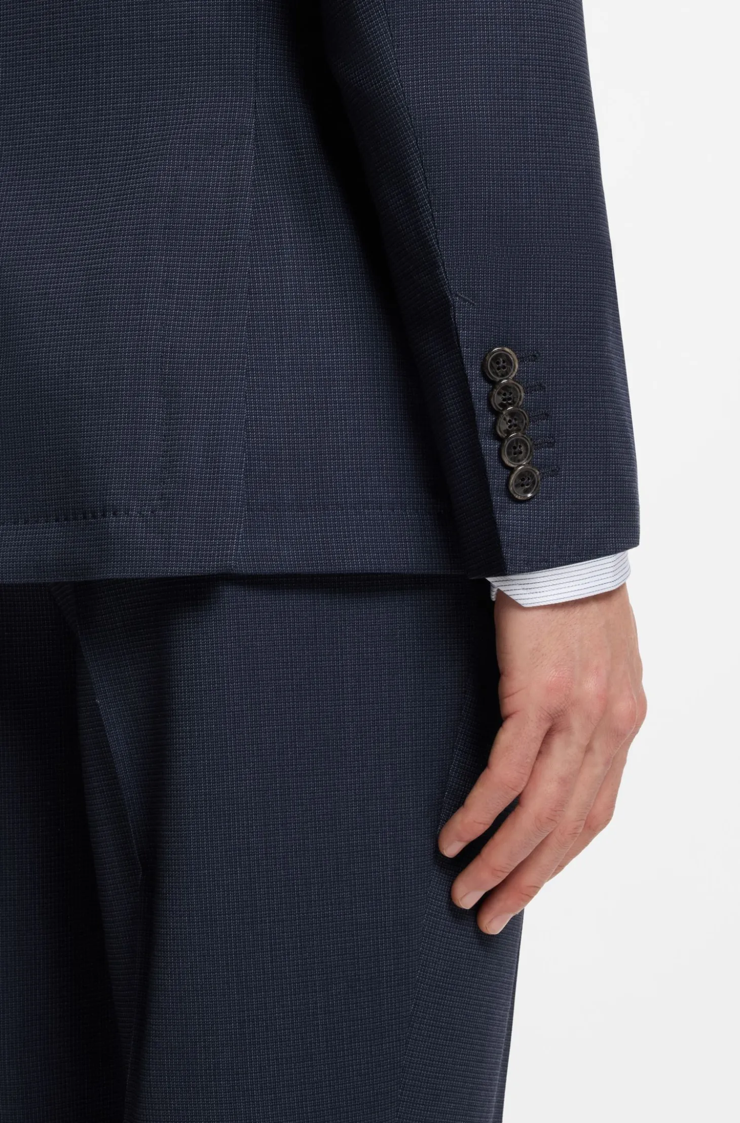 Two-piece slim-fit suit in wool and silk
