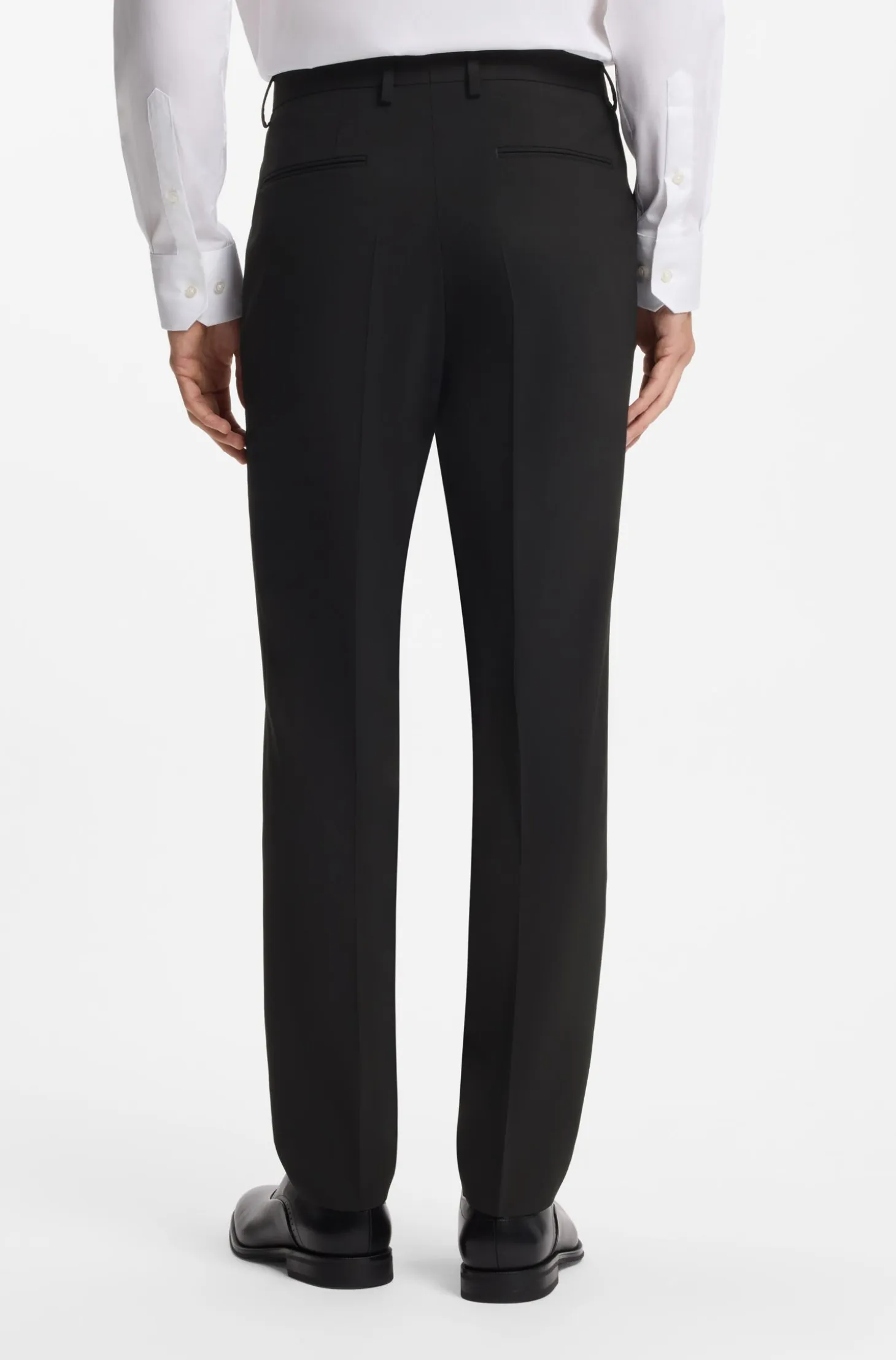Two-piece suit in a melange stretch-wool blend
