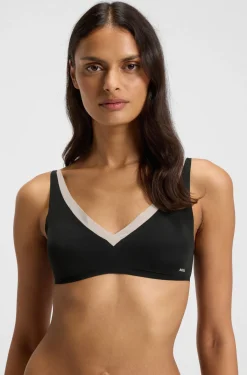Two-tone bra with adjustable straps