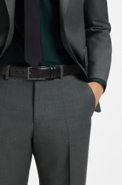 Vegetable-tanned leather belt with gunmetal hardware