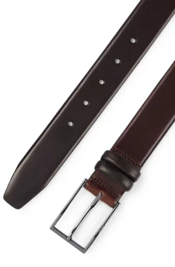 Vegetable-tanned leather belt with gunmetal hardware