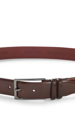 Vegetable-tanned leather belt with gunmetal hardware