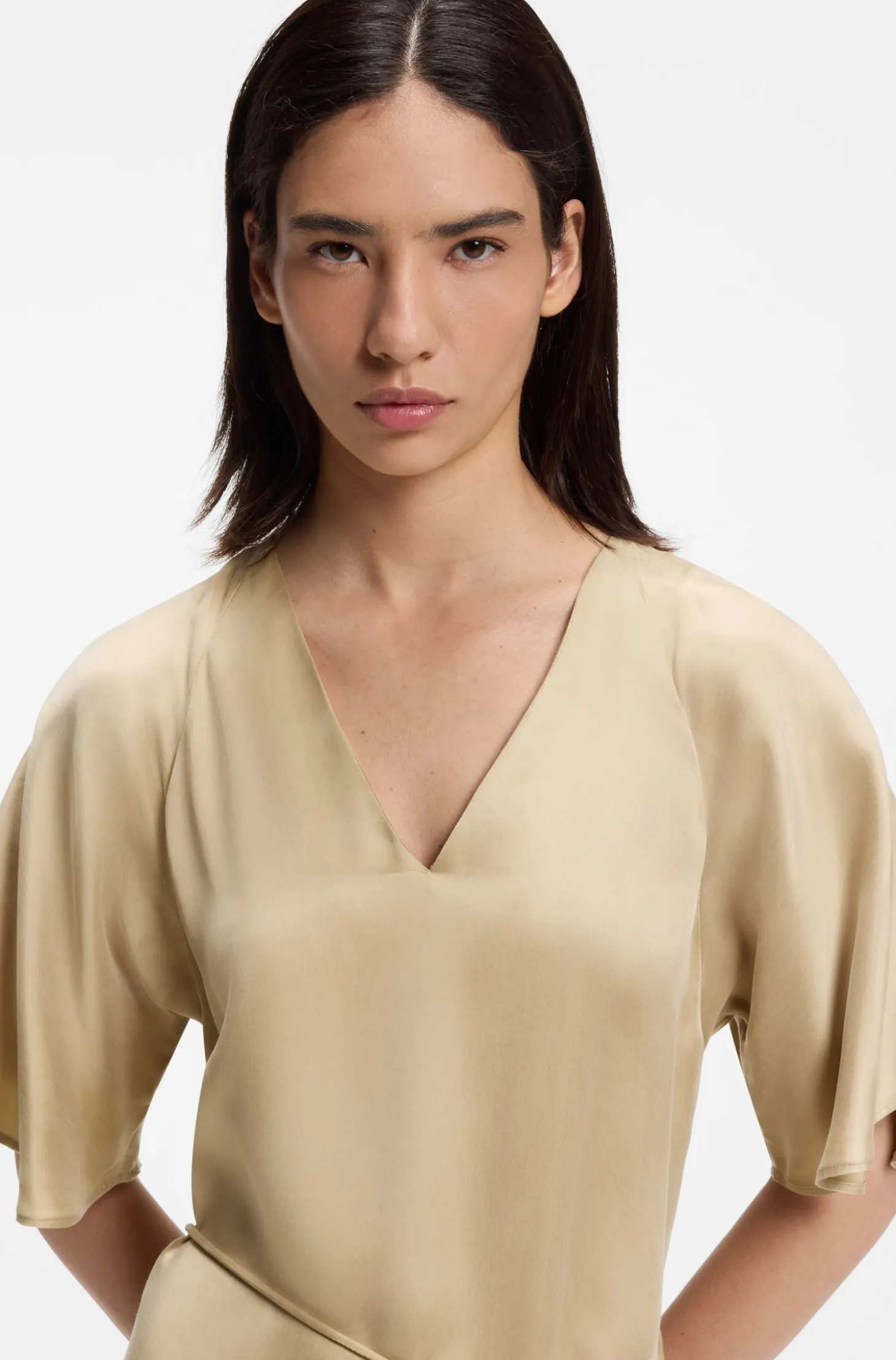 V-neck dress with buckled spaghetti belt