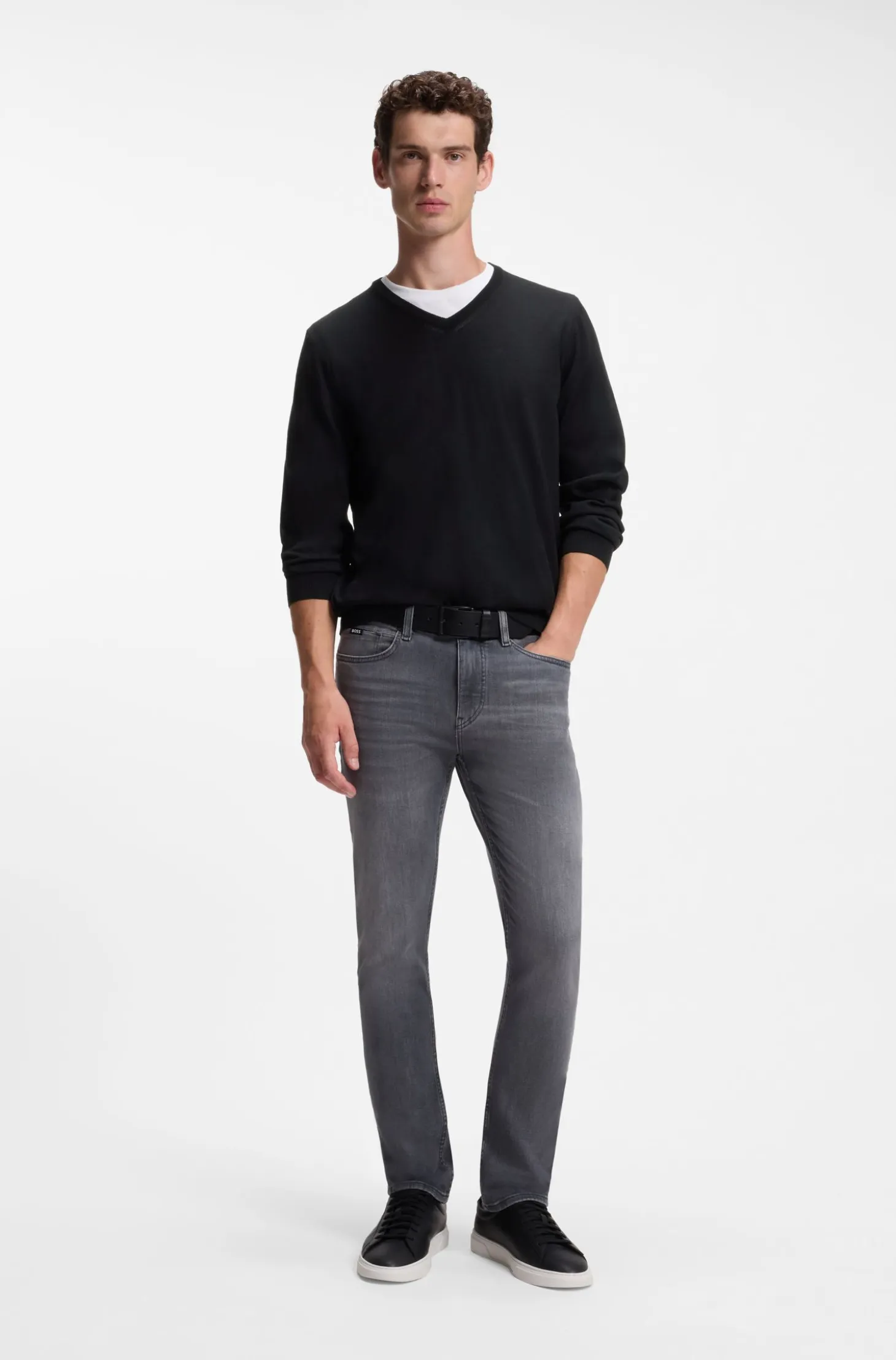 V-neck sweater in extra-fine merino wool