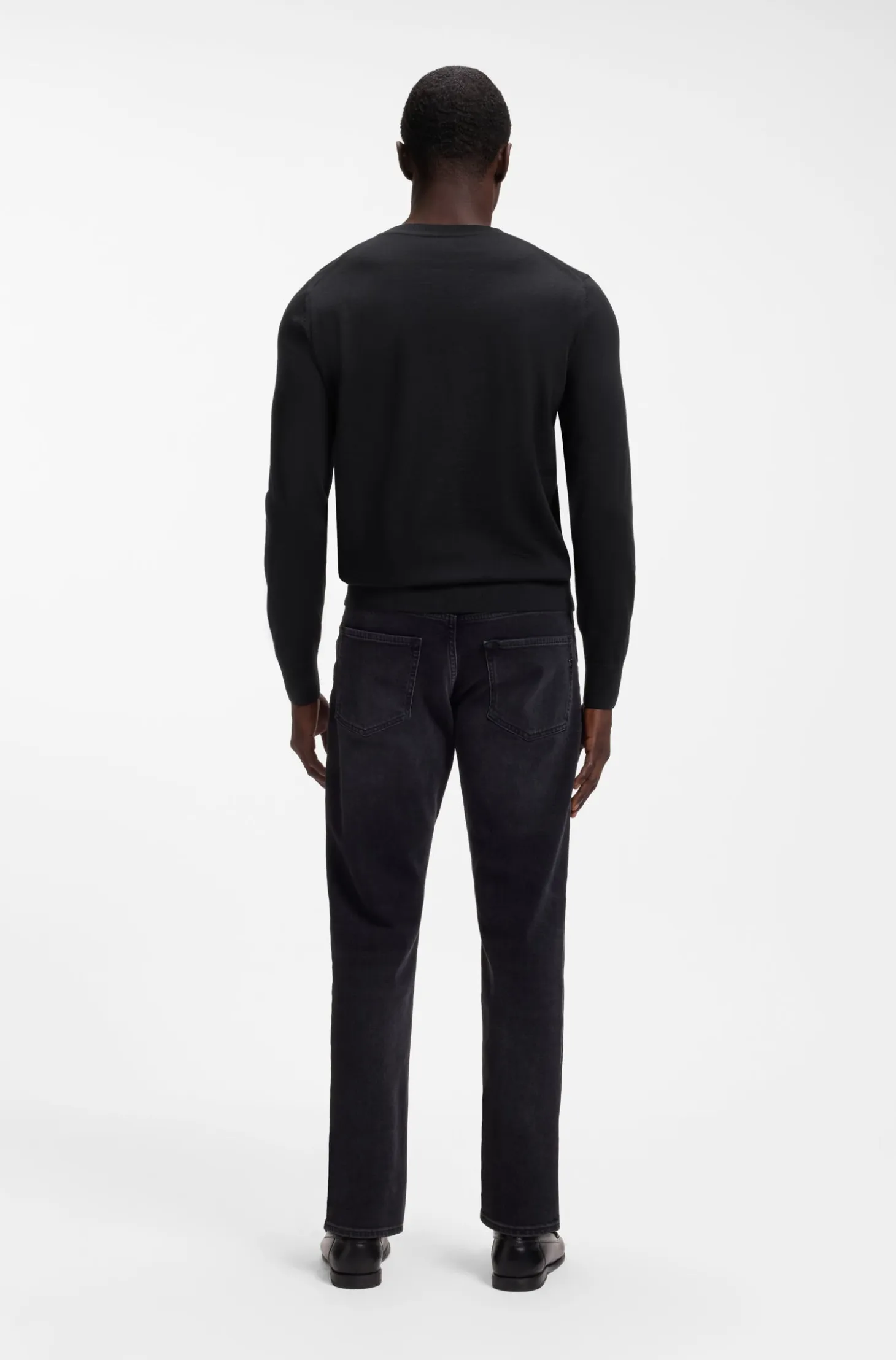 V-neck sweater in extra-fine merino wool
