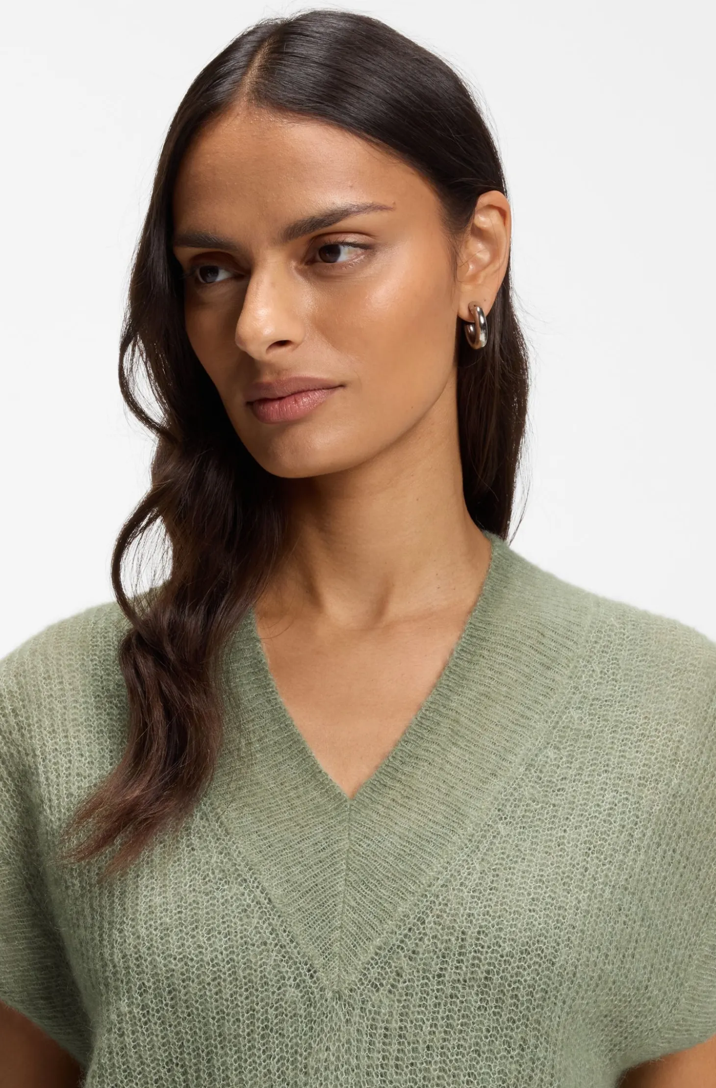 V-neck top in a knitted alpaca blend