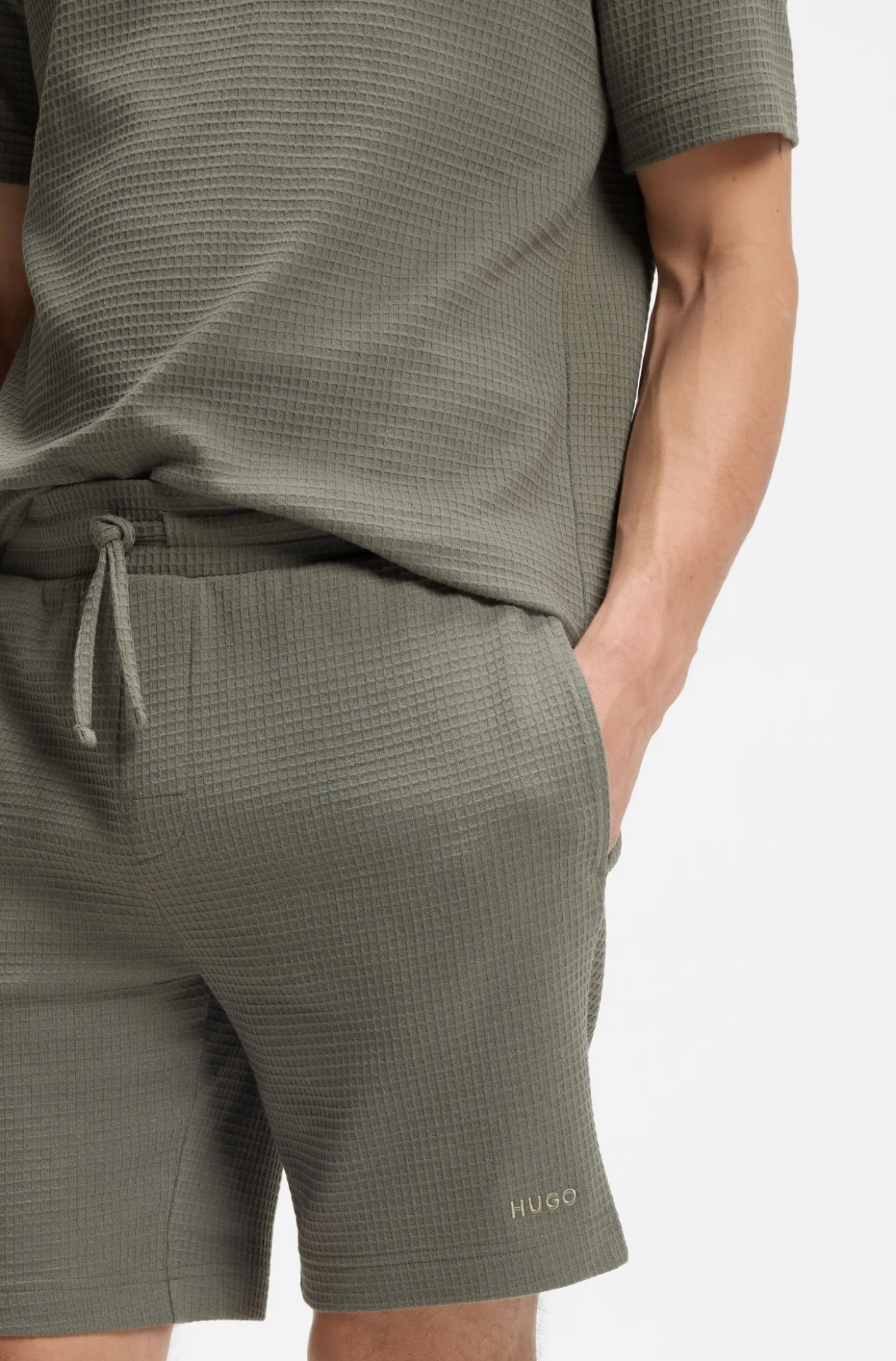 Waffle-structured pyjama shorts with embroidered logo