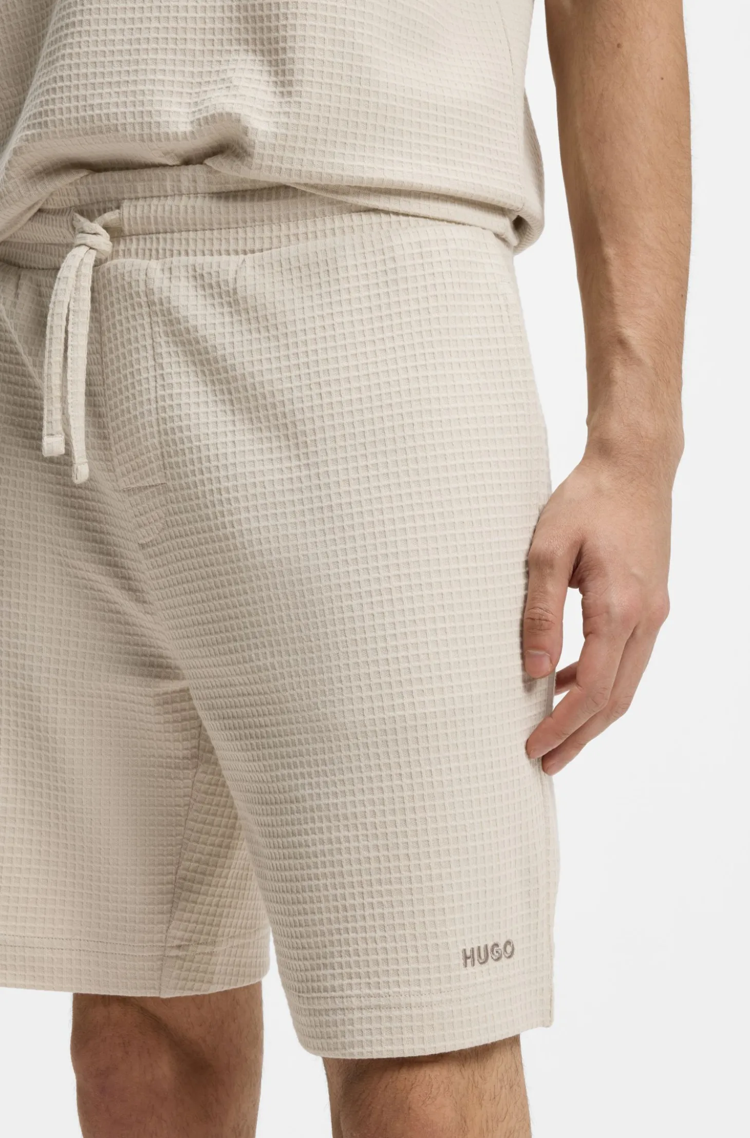 Waffle-structured pyjama shorts with embroidered logo