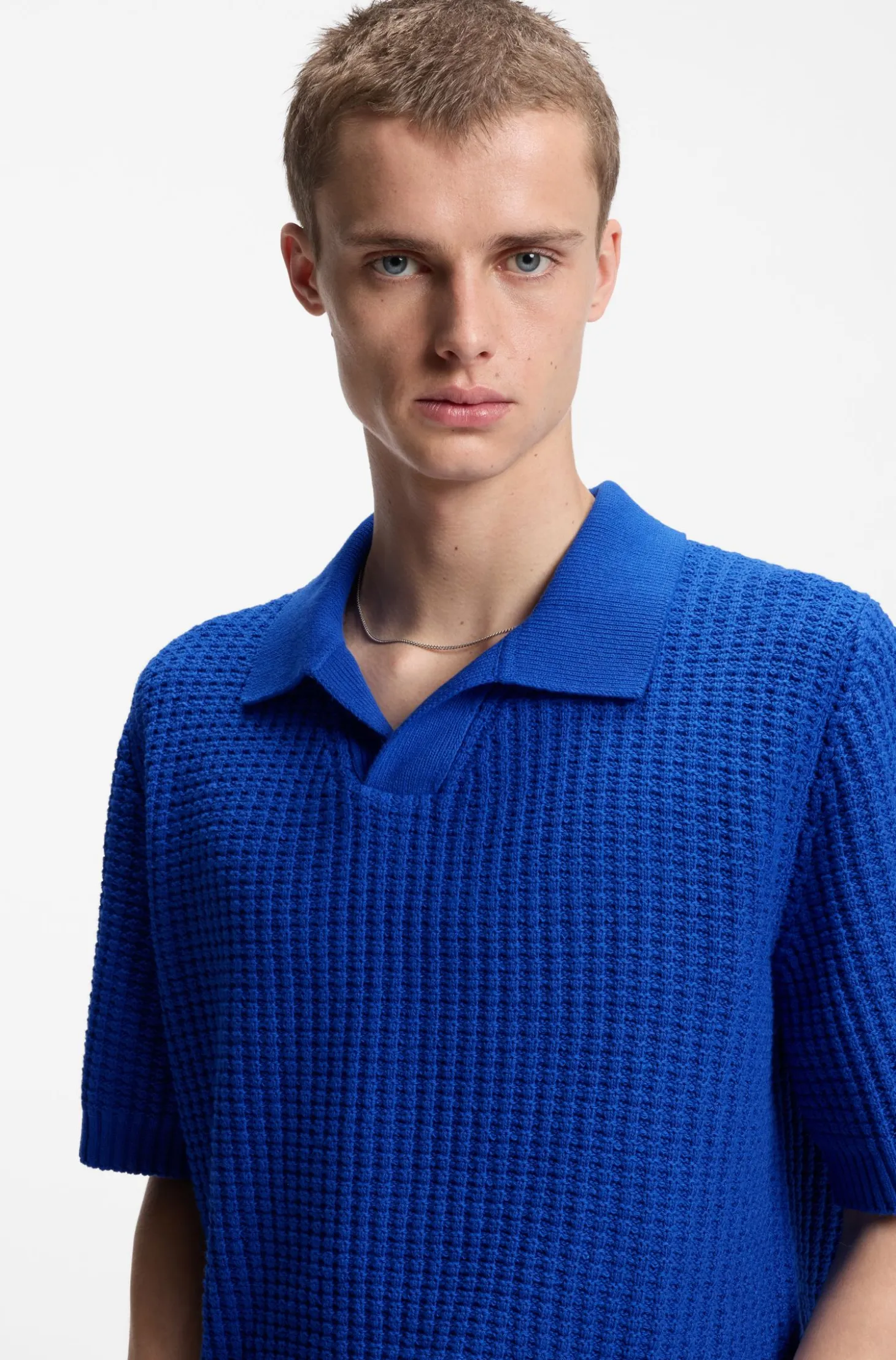 Waffle-structure knit polo with Johnny collar