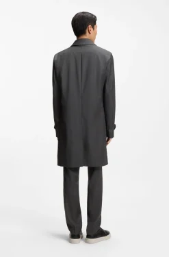 Water-repellent coat in virgin wool