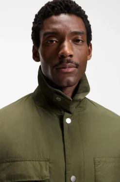 Water-repellent field jacket with checked lining