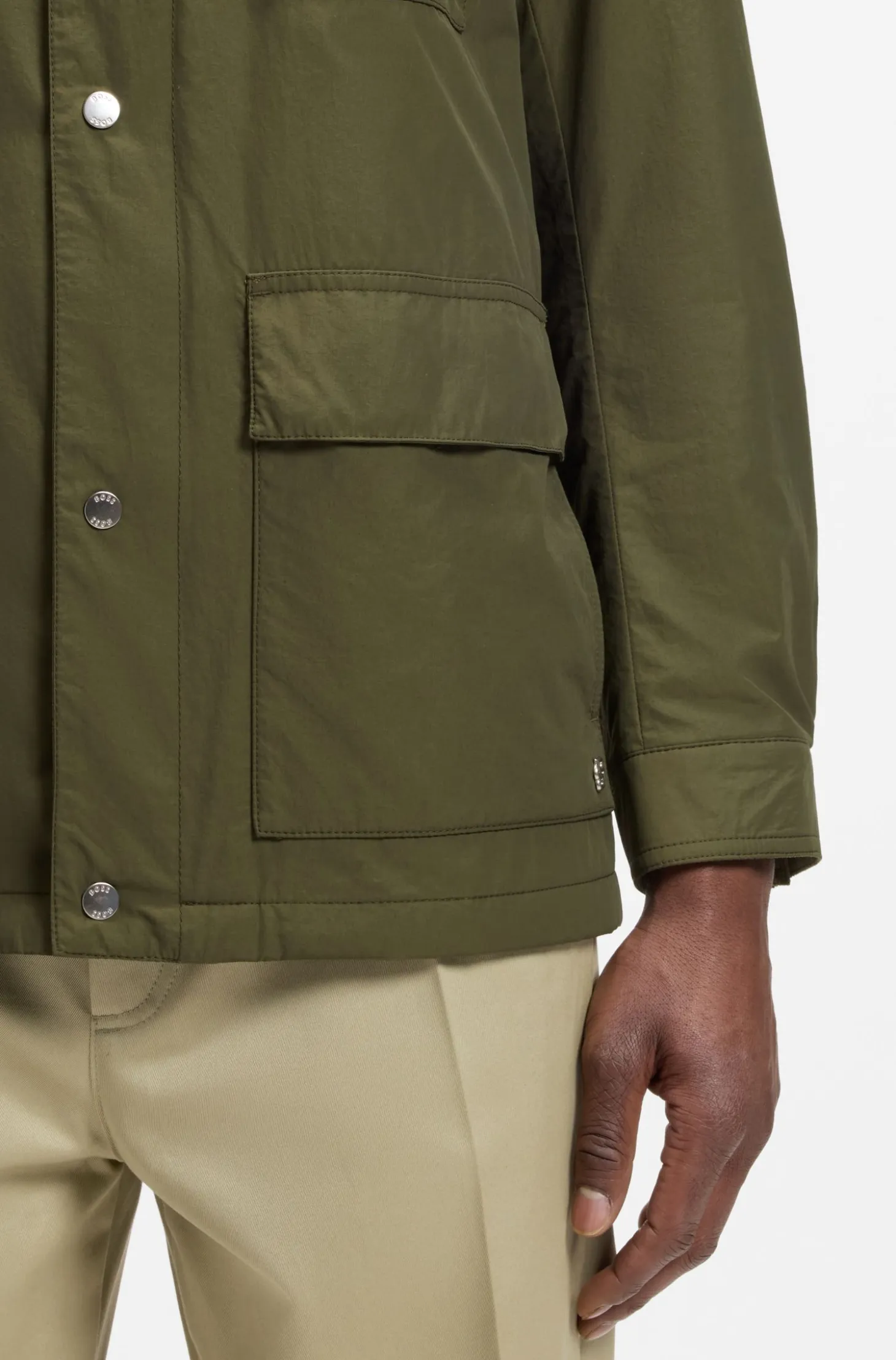 Water-repellent field jacket with checked lining