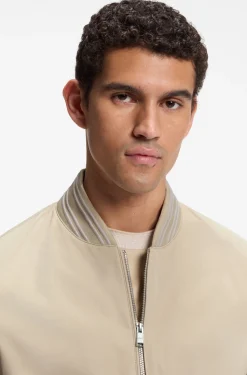 Water-repellent jacket