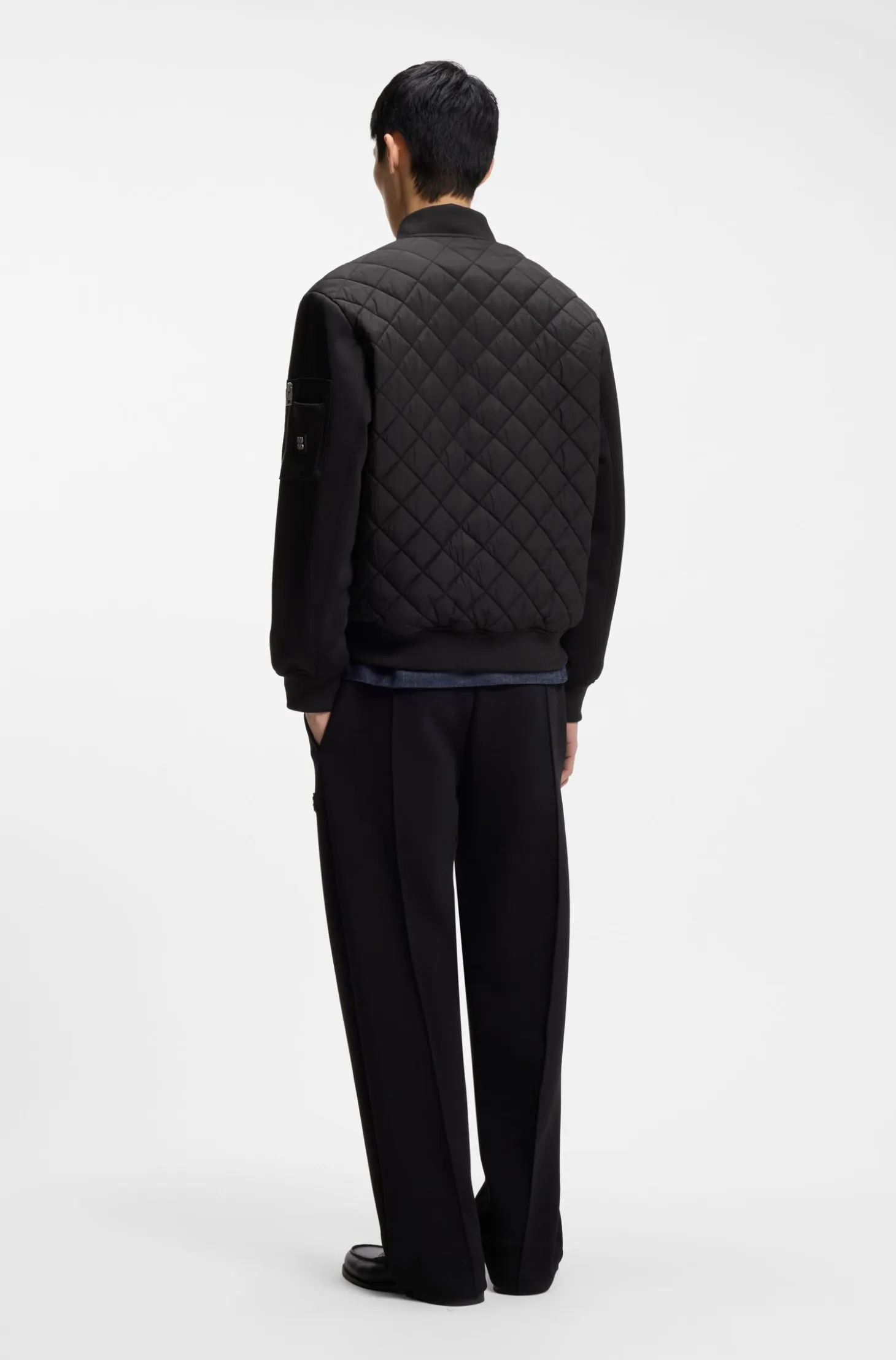 Water-repellent jacket in mixed materials