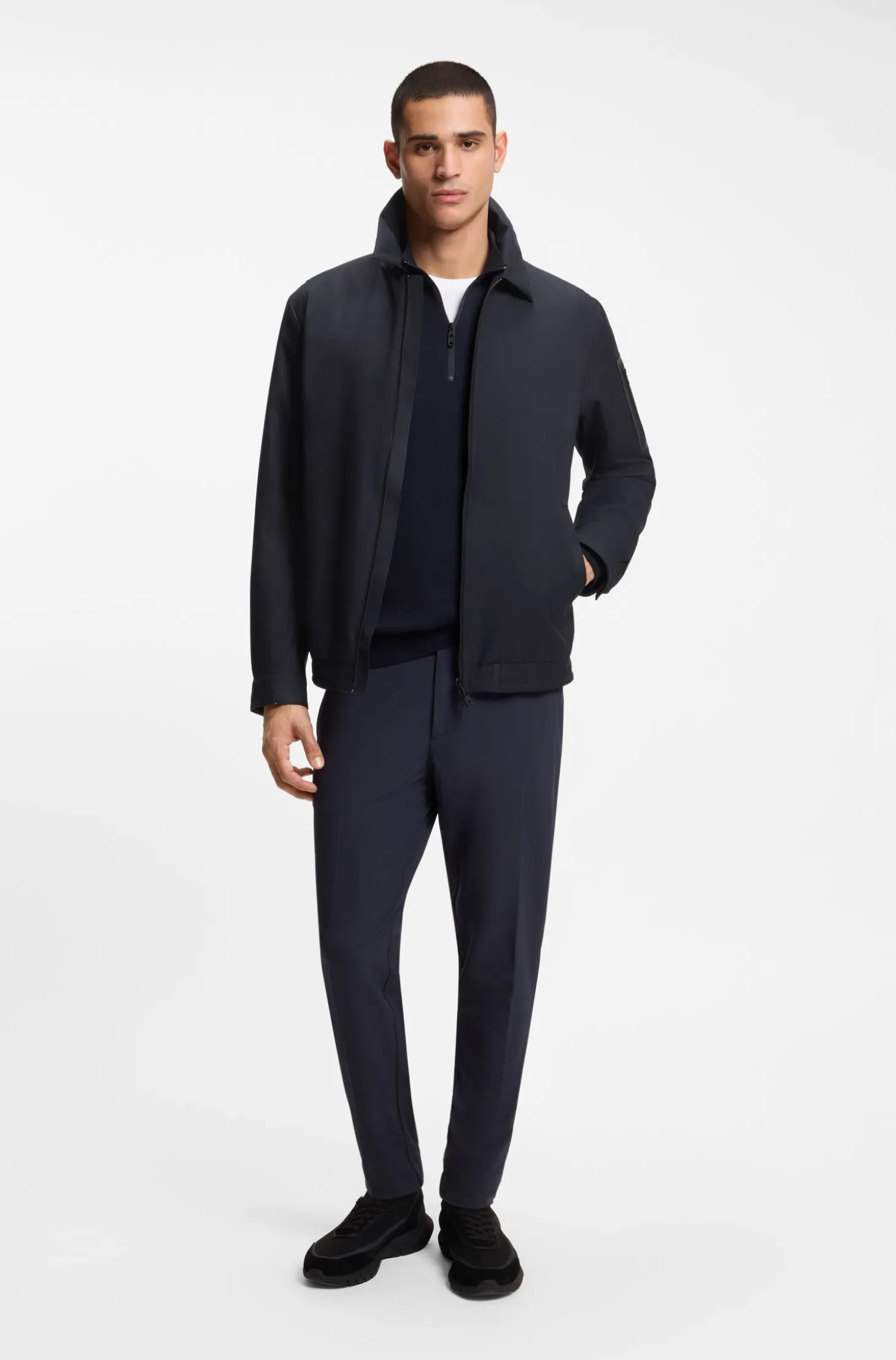 Water-repellent jacket in stretch material
