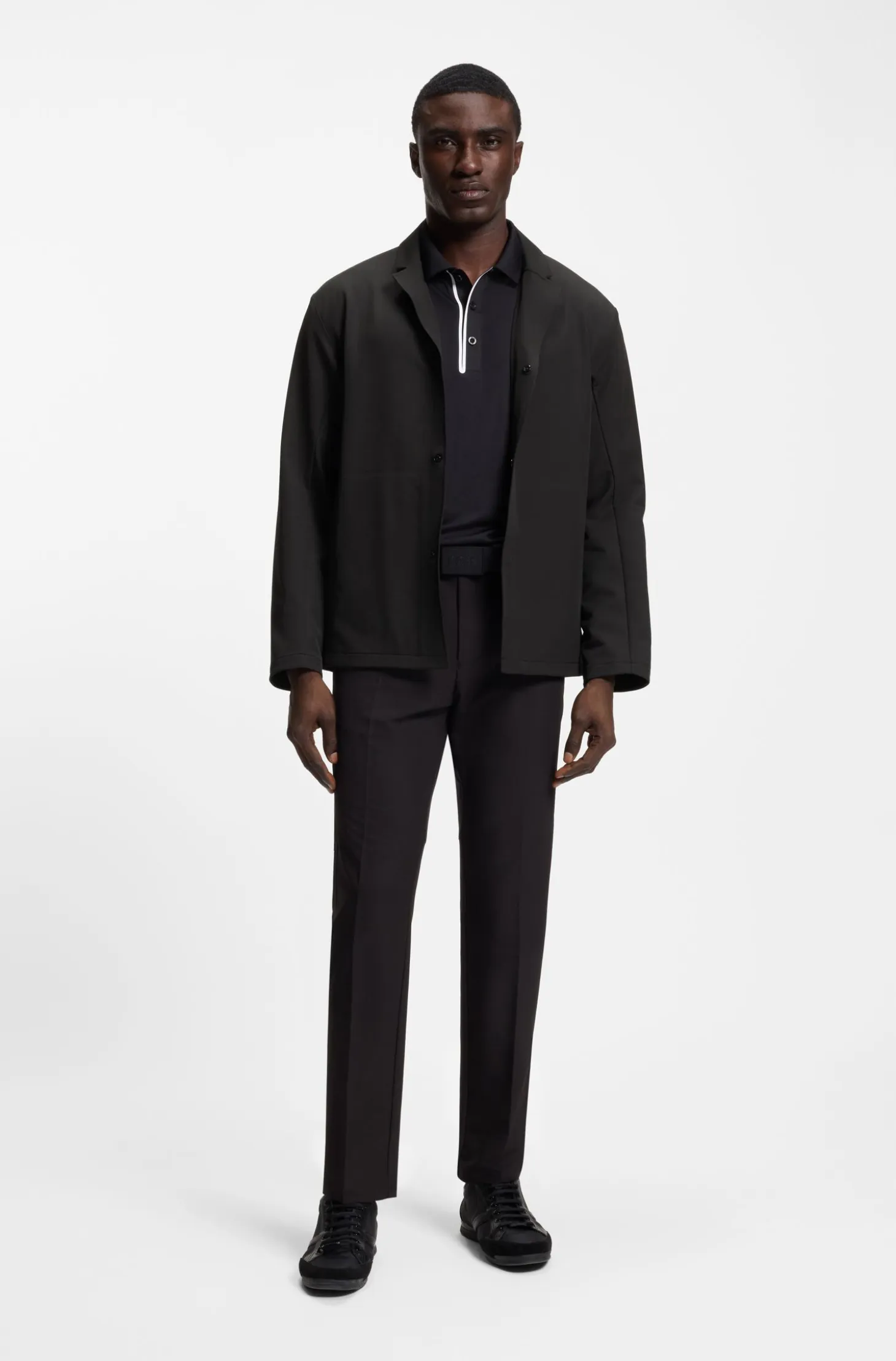 Water-repellent jacket in stretch fabric