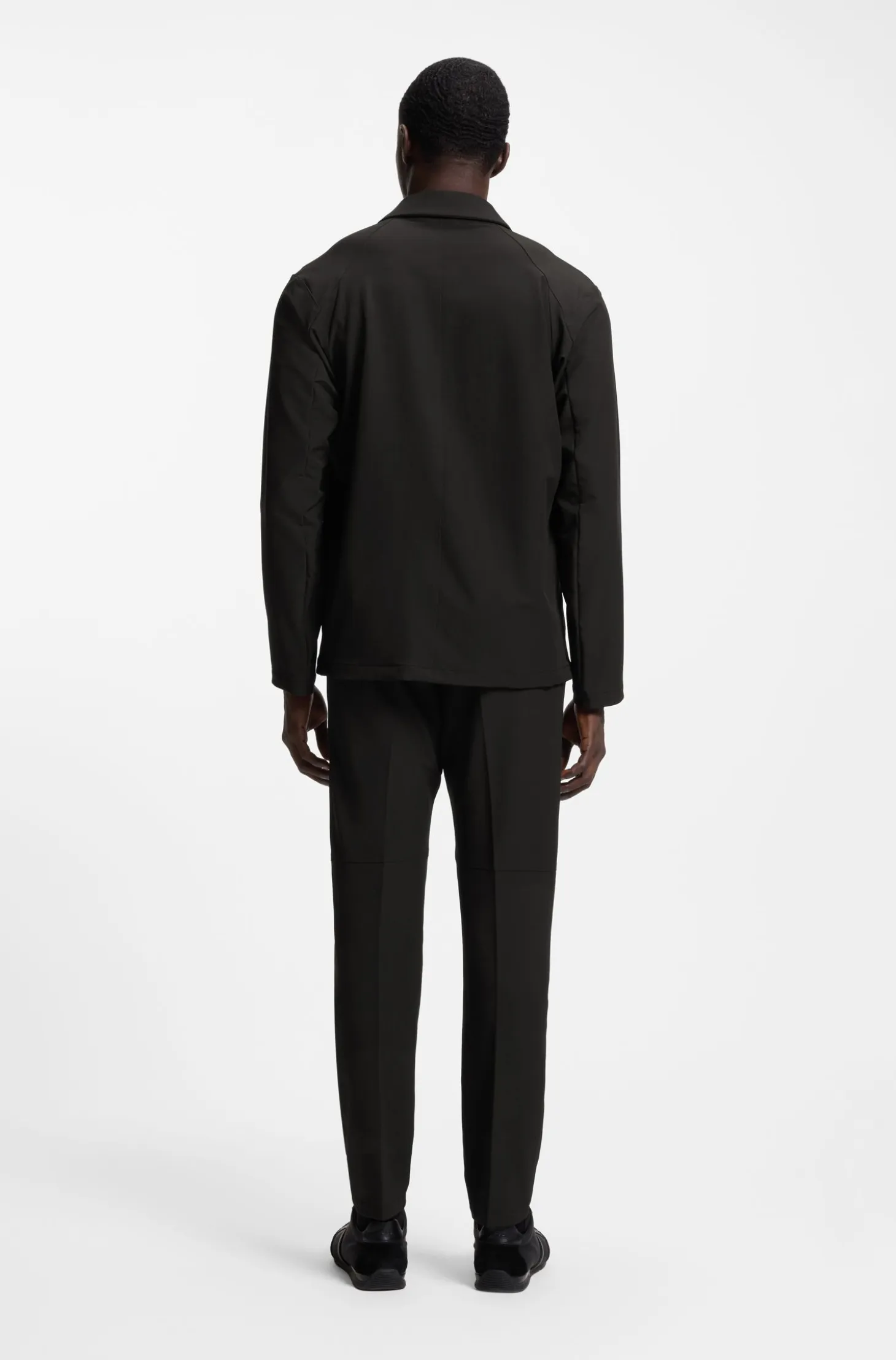 Water-repellent jacket in stretch fabric