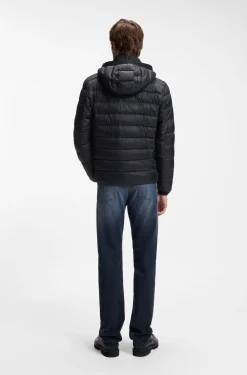 Water-repellent jacket with herringbone tape