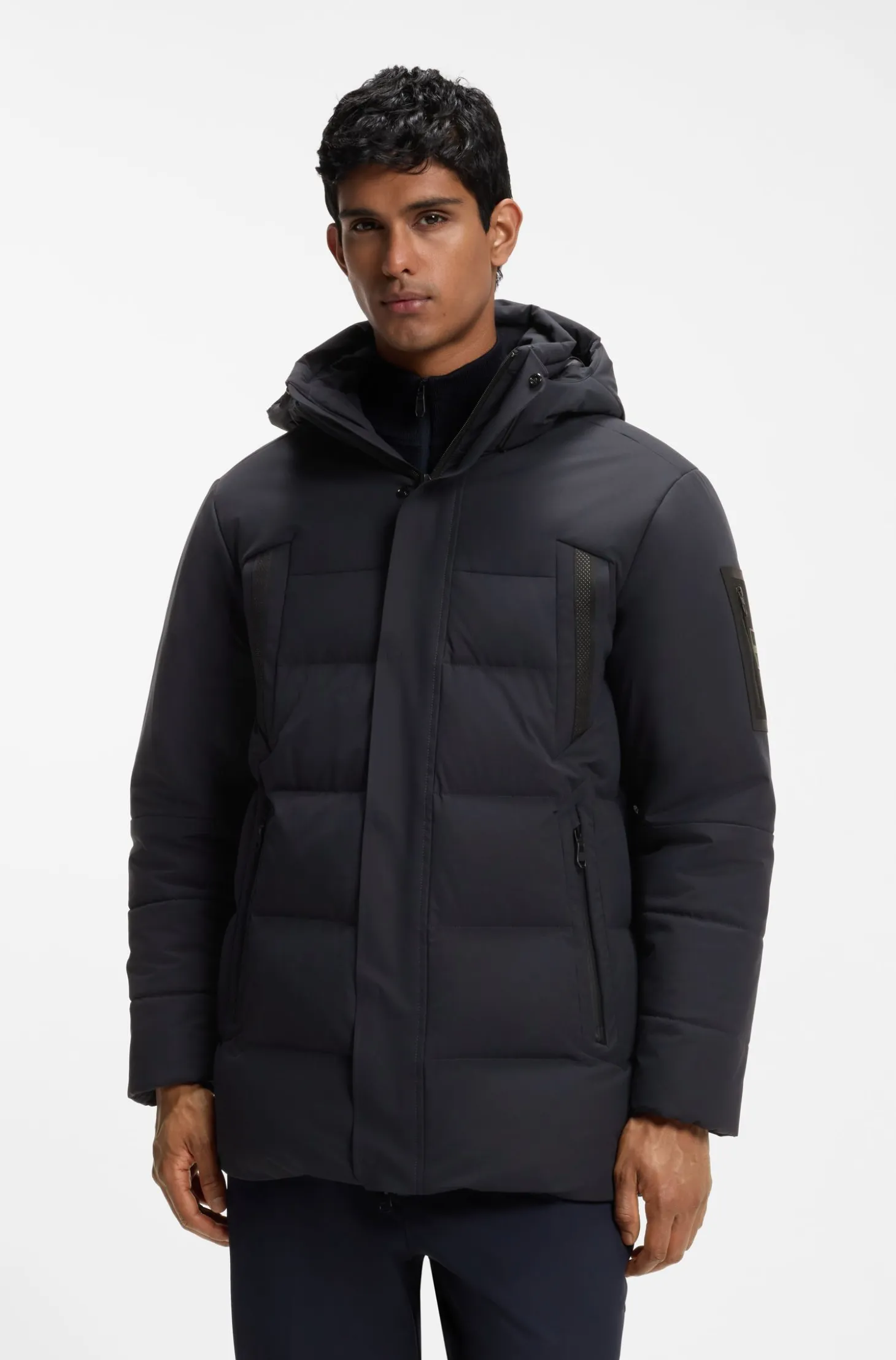 Water-repellent parka jacket with down filling