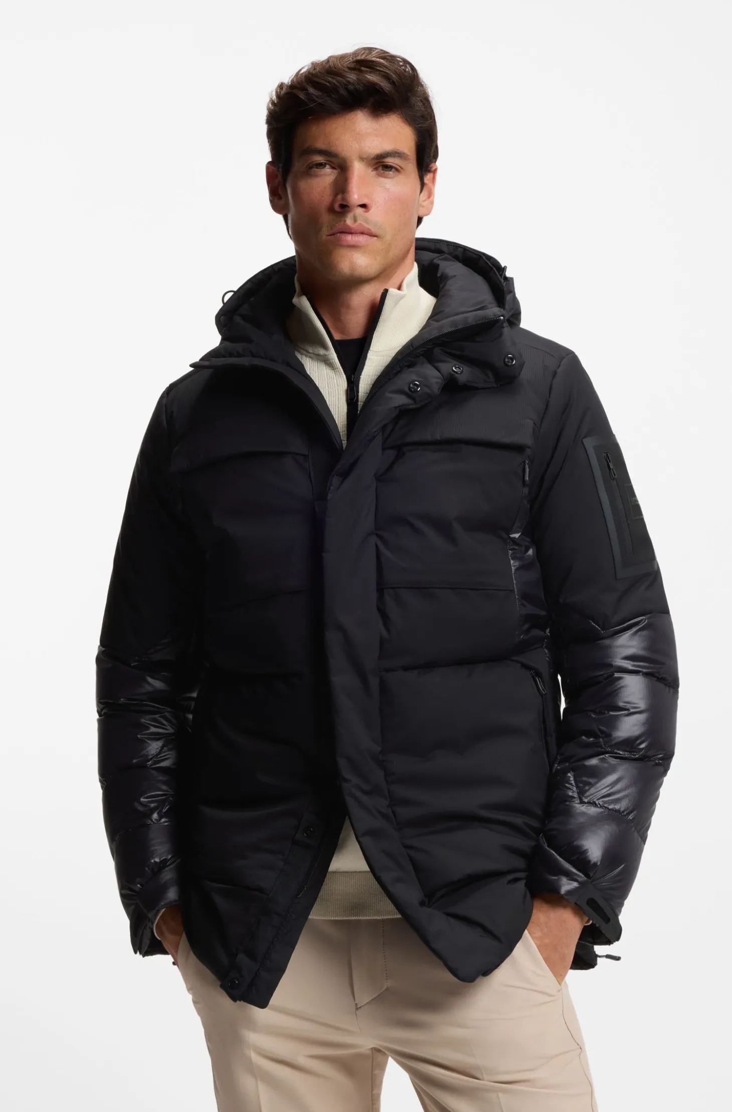 Water-repellent parka jacket with down filling