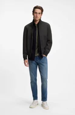 Water-repellent softshell jacket