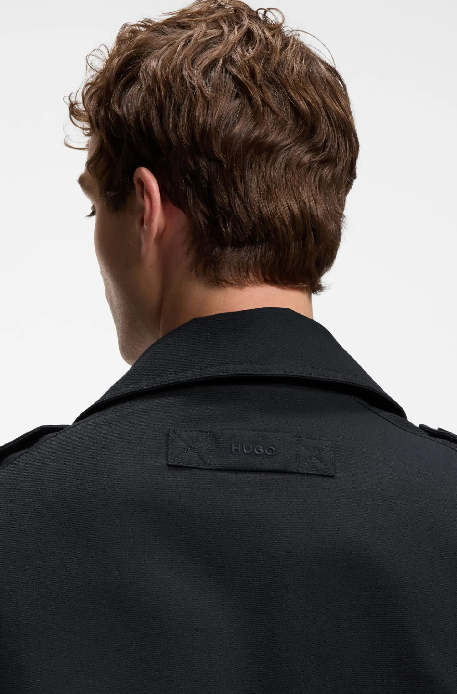 Water-repellent trench coat in cotton-blend twill