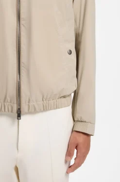 Water-repellent zipped jacket with two-way stretch