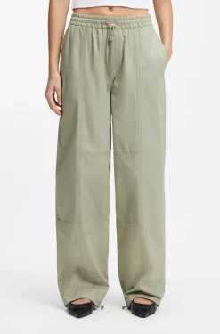 Wide-leg trousers in paper-touch cotton