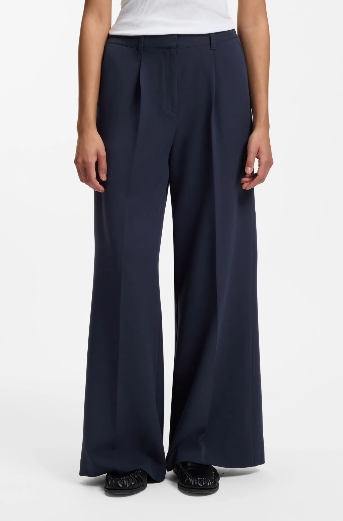 Wide-leg trousers in stretch fabric