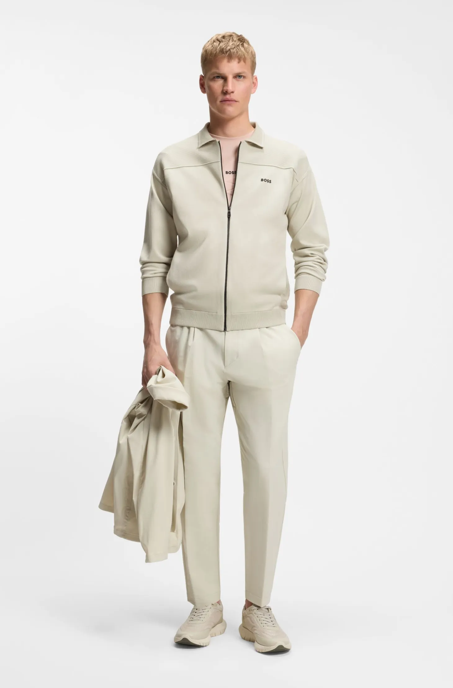 Zip-up cardigan with structured graphic pattern